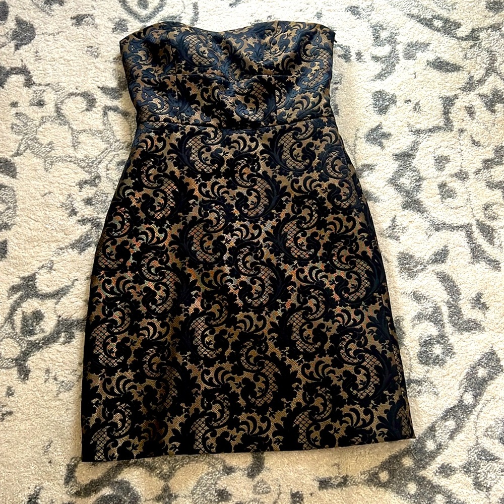 Loft size 2, sparkly beige and black (furry) lace patterned strapless dress